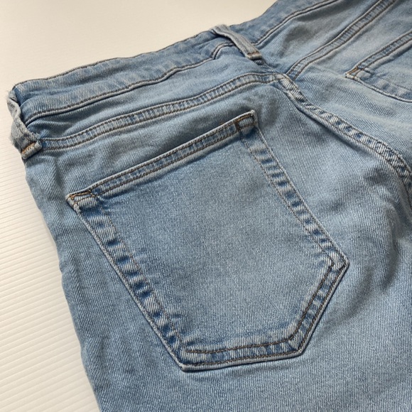 Jeans - Picture 5 of 5